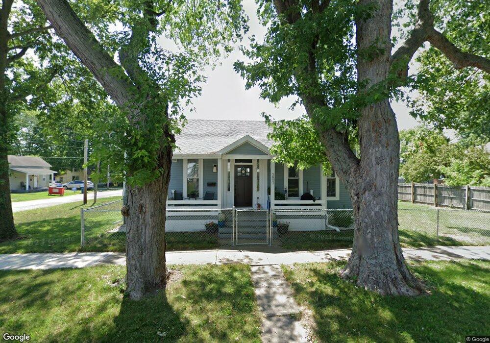 201 2nd St, Covington, IN 47932 - photo 1