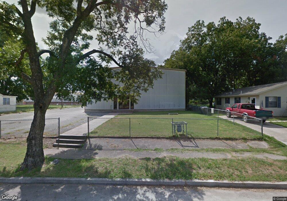 325 D St SE, Ardmore, OK 73401 - photo 1