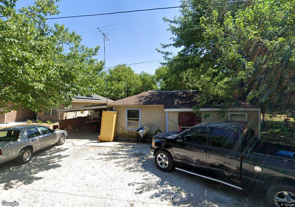 1404 Jean St, Gainesville, TX 76240 - photo 1