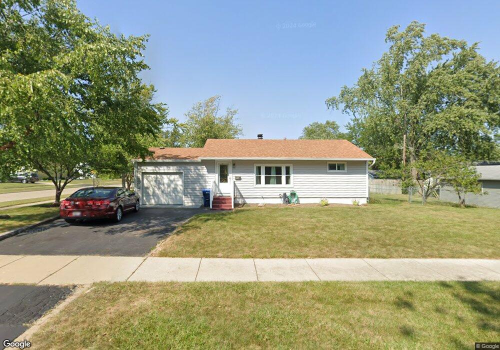2712 Illini Rd, Waukegan, IL 60087 - photo 1
