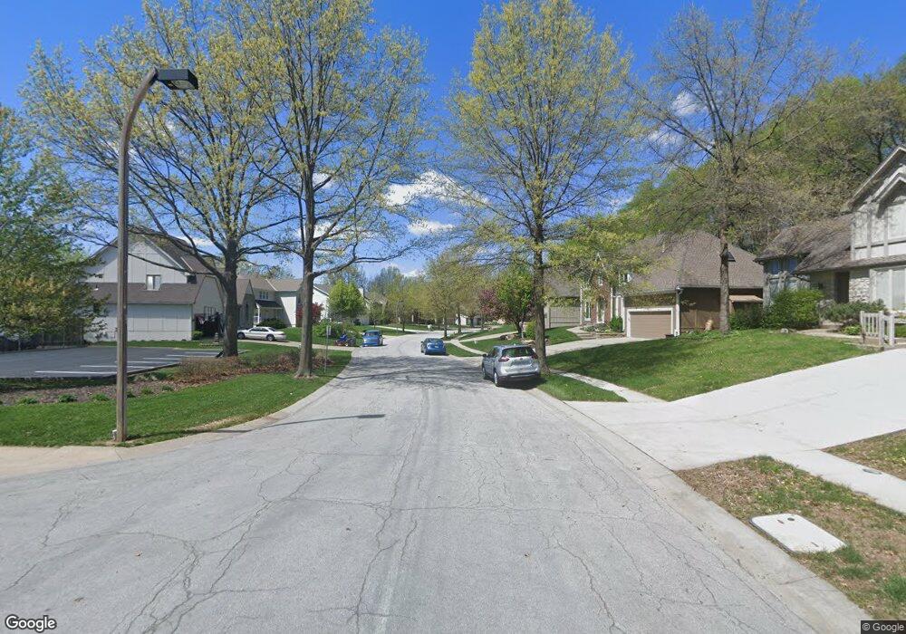 8221 Widmer Rd, Lenexa, KS 66215 - photo 1