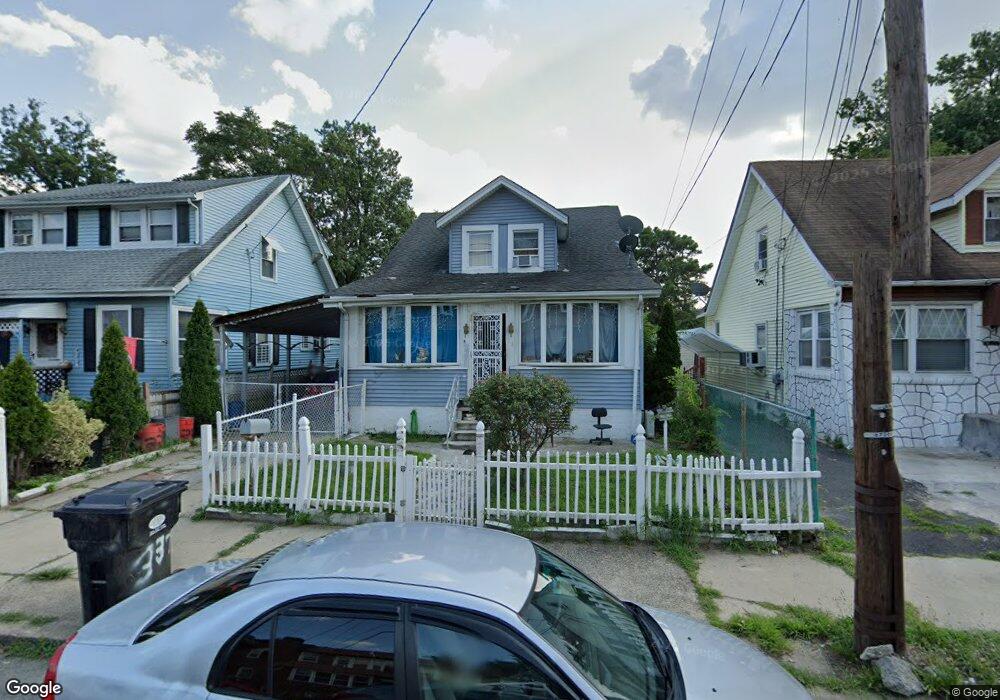 337 Boyd St, Camden, NJ 08105 - photo 1