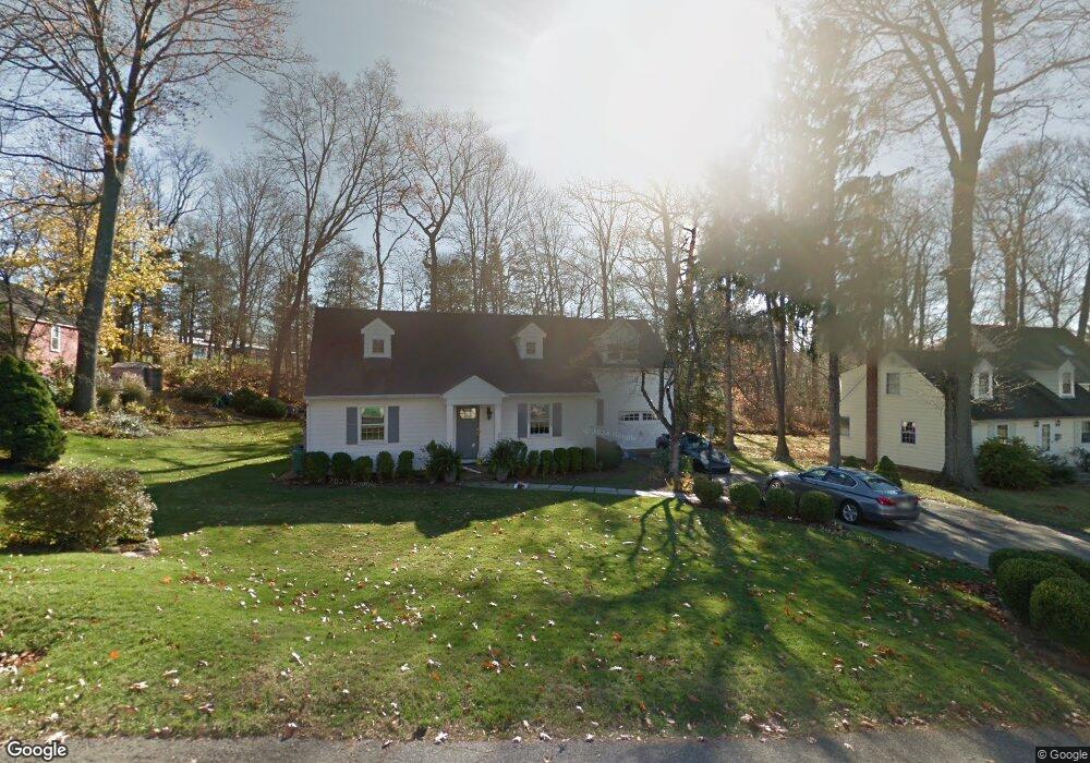 84 Douglas Rd, New Canaan, CT 06840 - photo 1