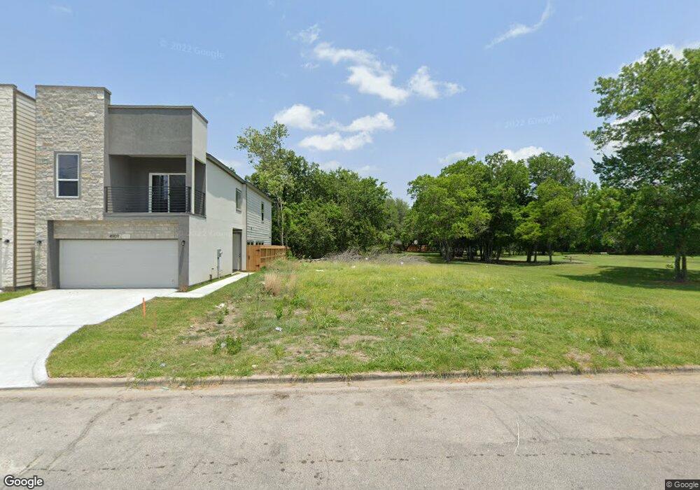 4911 Sunflower St, Houston, TX 77033 - photo 1