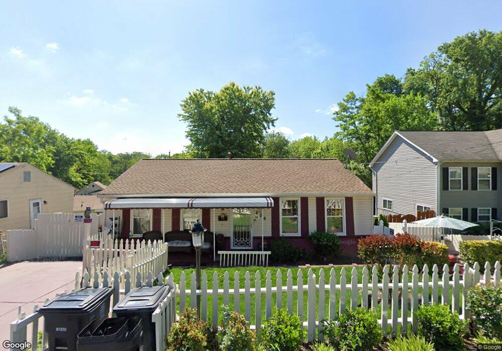 806 Glacier Ave, Capitol Heights, MD 20743 - photo 1