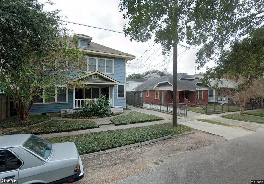 1910 Ridgewood St, Houston, TX 77006 - photo 1