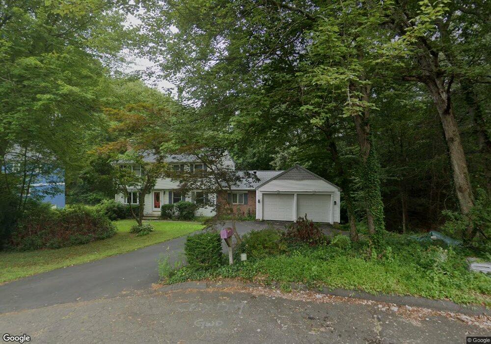 11 Hemlock Notch St, Unionville, CT 06085 - photo 1