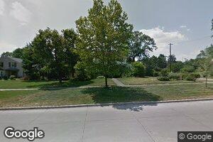 35 Oakland Park Blvd, Pleasant Ridge, MI 48069