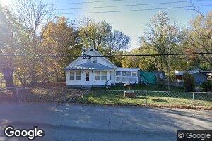 207 N 2nd St, Jeffersonville, IN 47130