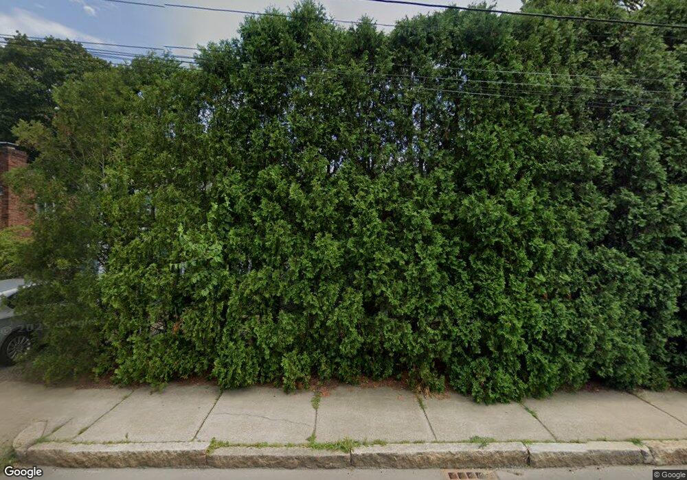 252 Pleasant St, Arlington, MA 02476 - photo 1