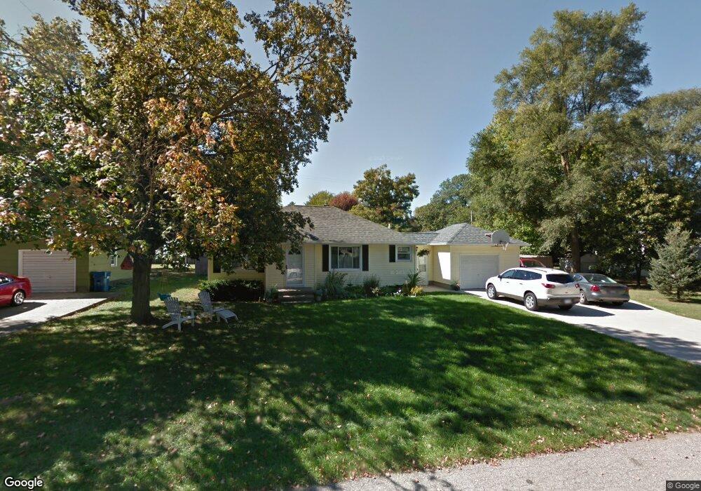 323 N Locust St, Wayland, MI 49348 - photo 1