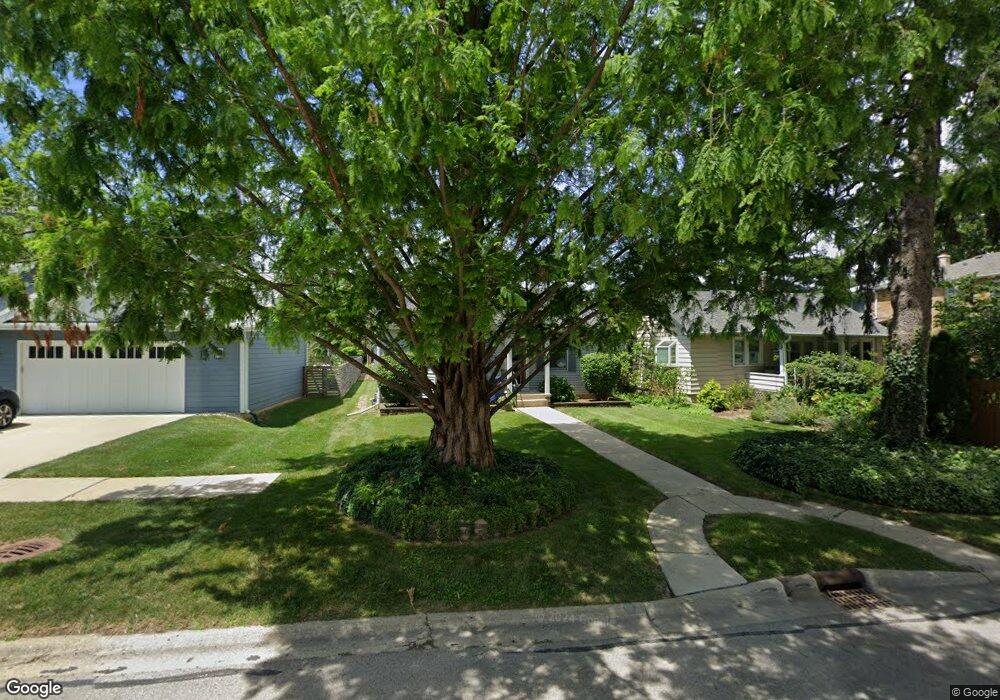 813 N Sleight St, Naperville, IL 60563 - photo 1