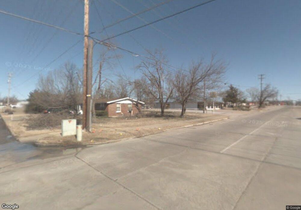 1204 N Jay St, Claremore, OK 74017 - photo 1