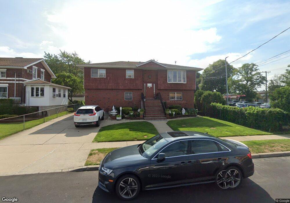 14 Barrymore Blvd, Franklin Square, NY 11010 - photo 1