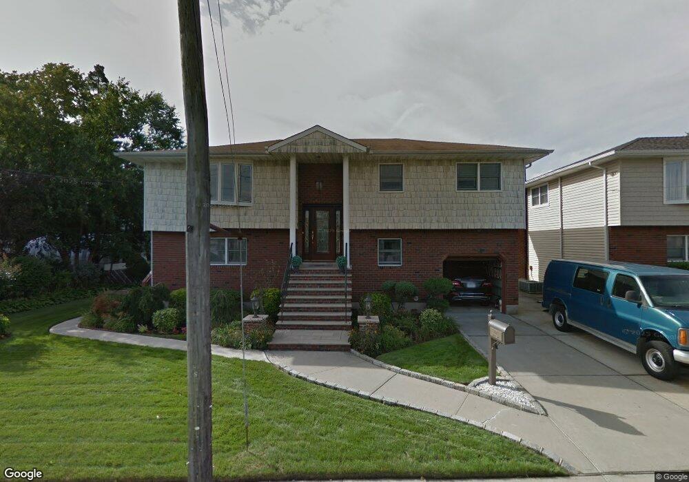 1071 Tulip Ave, Franklin Square, NY 11010 - photo 1