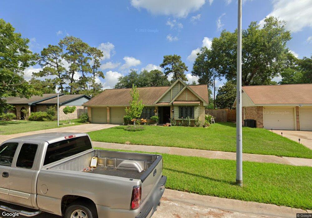 14019 Oak Leaf Ln, Houston, TX 77015 - photo 1