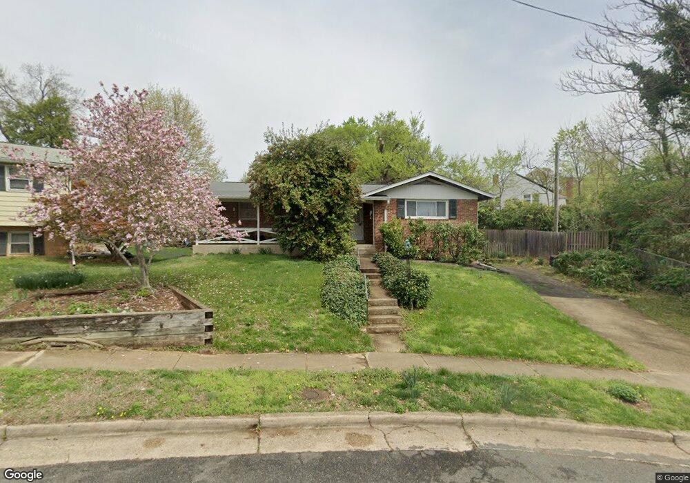 2927 Nob Hill Ct, Alexandria, VA 22314 - photo 1