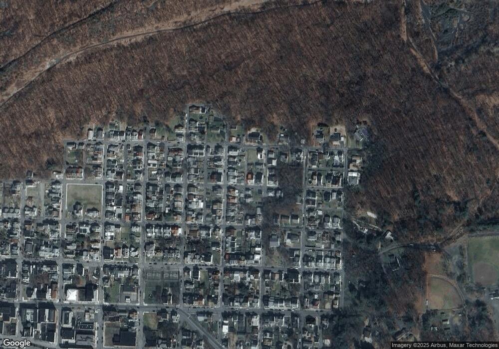 817 E Packer St, Shamokin, PA 17872 - photo 1