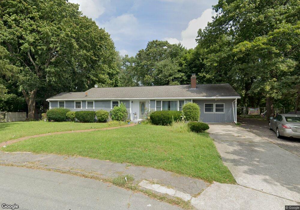 4 Smith Rd, Randolph, MA 02368 - photo 1