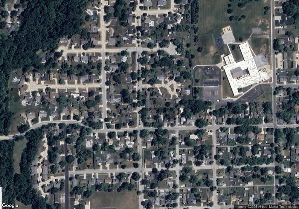 504 Greenbriar Blvd, Auburn, IN 46706 - photo 1