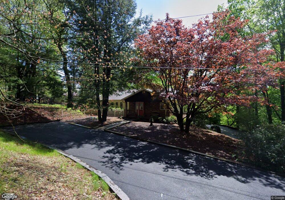 450 Highland St, Hawley, PA 18428 - photo 1