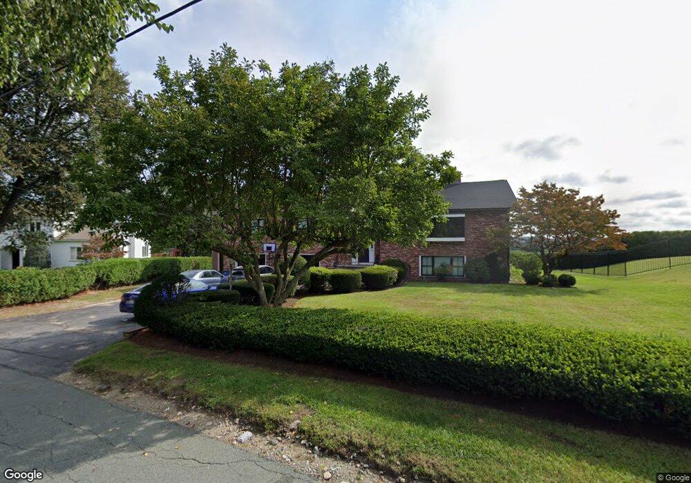 24 Surrey Rd unit 1, Winchester, MA 01890 - photo 1