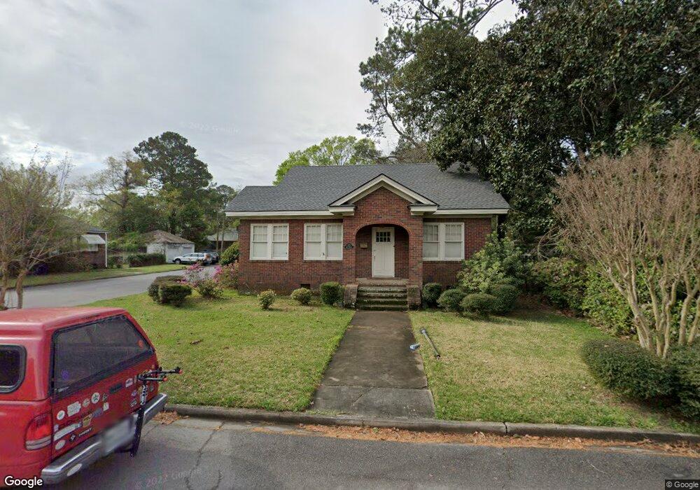 227 E 56th St, Savannah, GA 31405 - photo 1
