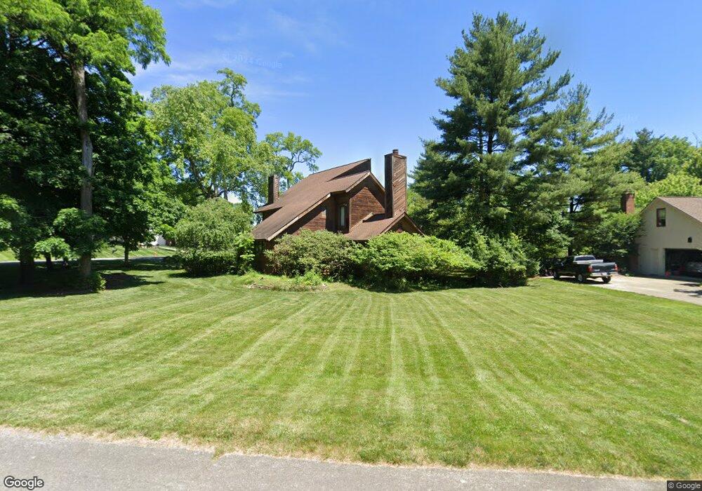 5738 Buck Run Dr, Columbus, OH 43213 - photo 1