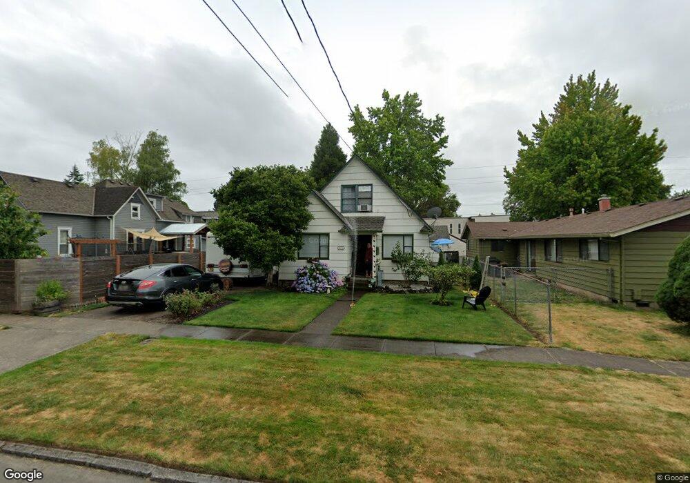 906 E 3rd St, Newberg, OR 97132 - photo 1