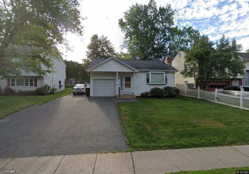 1226 Trout Brook Dr, West Hartford, CT 06119 - photo 1