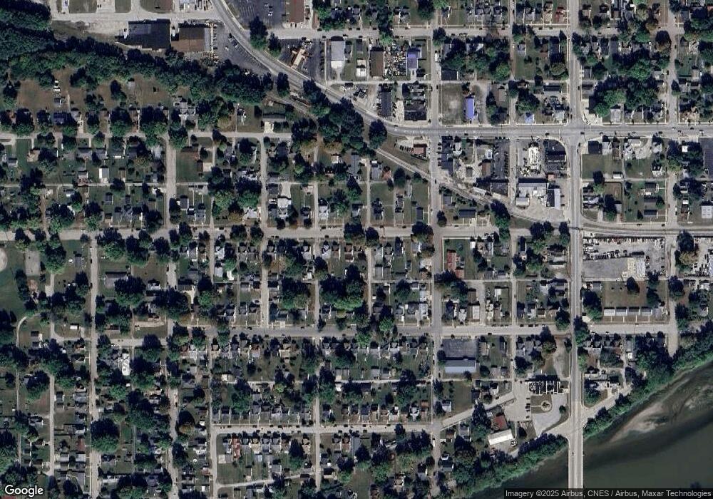 821 W Melbourne Ave, Logansport, IN 46947 - photo 1