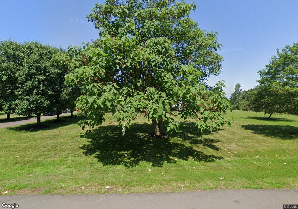 9 Garretson Dr, Franklin Park, NJ 08823 - photo 1