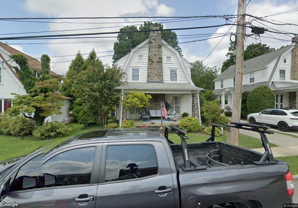 208 Kenmore Rd, Havertown, PA 19083 - photo 1