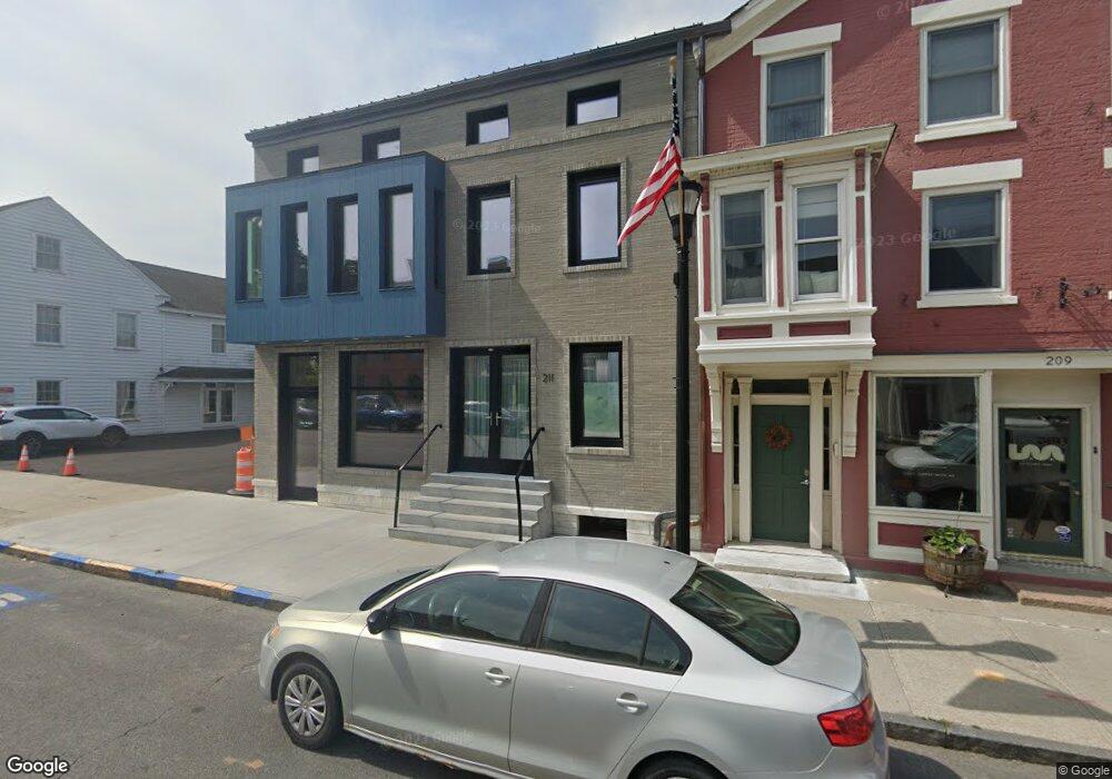 211 Warren St, Hudson, NY 12534 - photo 1