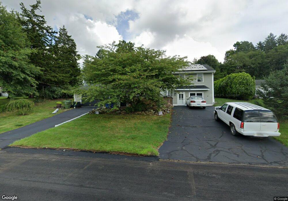 223 Oak Ridge Dr, Middletown, CT 06457 - photo 1