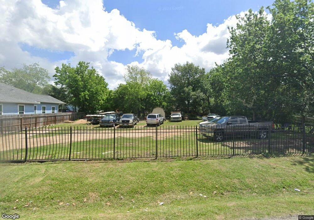 4044 Delhi St, Houston, TX 77022 - photo 1