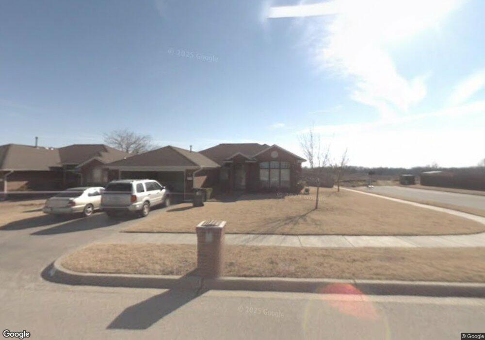 700 Night Hawk Dr, Norman, OK 73072 - photo 1