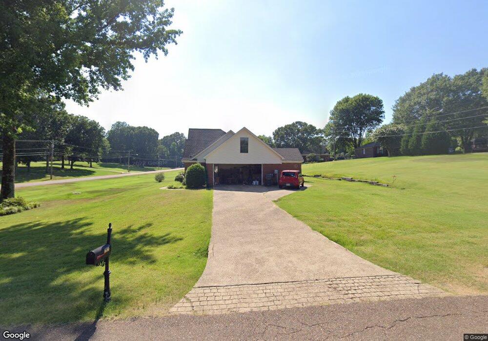 1690 Single Tree Dr, Hernando, MS 38632 - photo 1