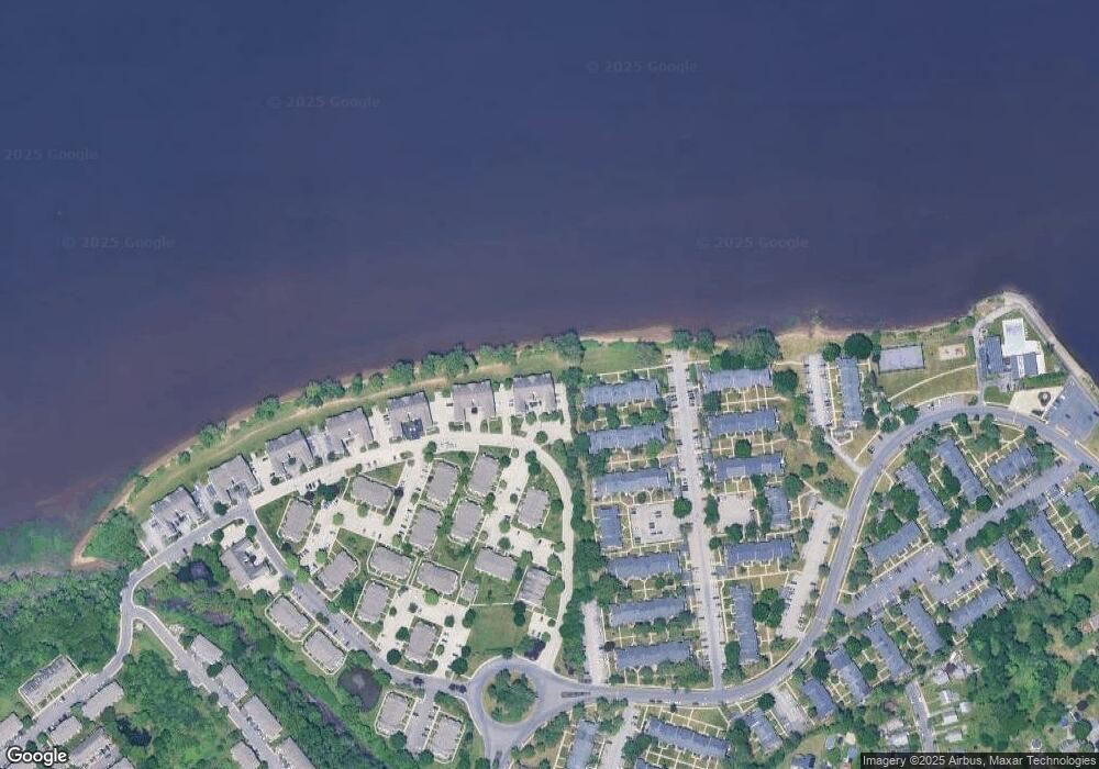 5210 Riverfront Dr unit 5210, Palmyra, NJ 08065 - photo 1