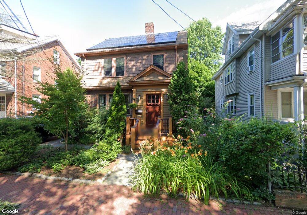 7 Milton St, Cambridge, MA 02140 - photo 1