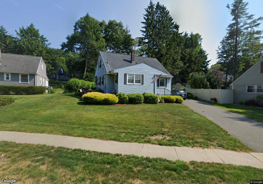 381 Gifford St, Springfield, MA 01118 - photo 1