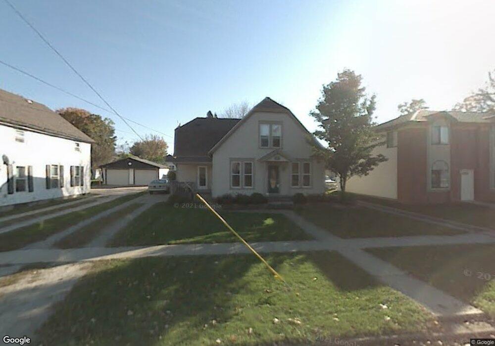 515 N 3rd Ave E, Newton, IA 50208 - photo 1