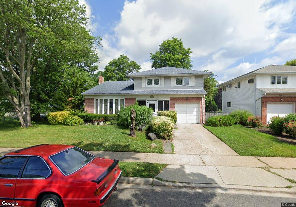 817 Hayes St, Baldwin, NY 11510 - photo 1