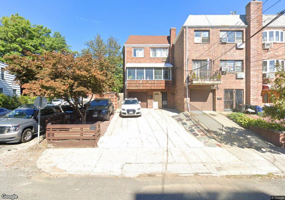 7001 57th Dr, Maspeth, NY 11378 - photo 1