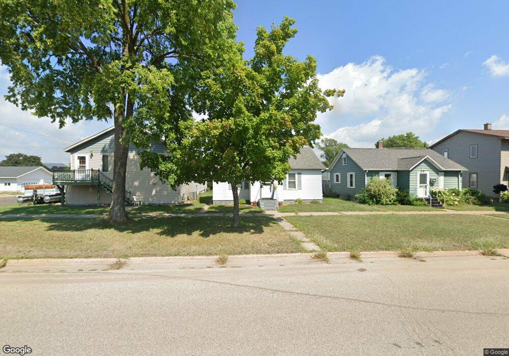 1064 1064 6th St E, Winona, MN 55987 - photo 1