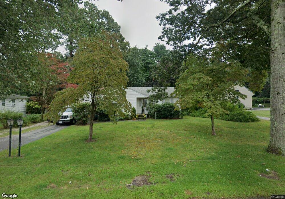 539 Pleasant St, Franklin, MA 02038 - photo 1