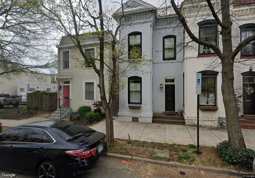 818 N Columbus St, Alexandria, VA 22314 - photo 1