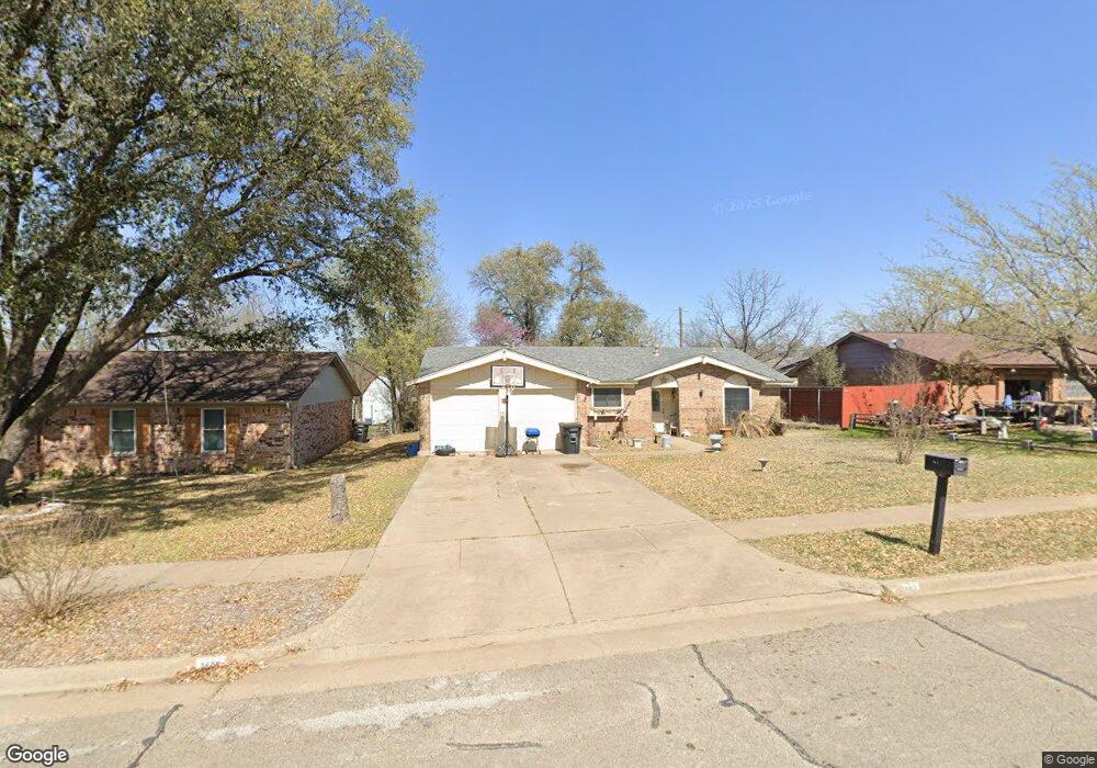 1402 Mimosa St, Cleburne, TX 76033 - photo 1