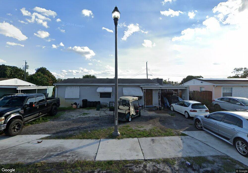 2016 Wellington Rd, West Palm Beach, FL 33409 - photo 1