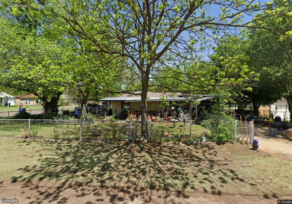 315 W Cedar Ave, Duncan, OK 73533 - photo 1